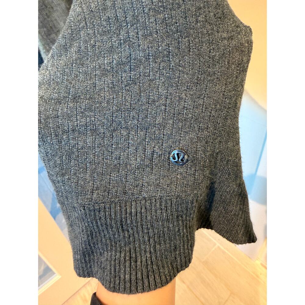 NWOT lululemon Stillness Wrap - OS - Picture 12 of 12